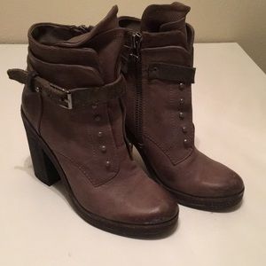 Dolce vida heel boots with zipper